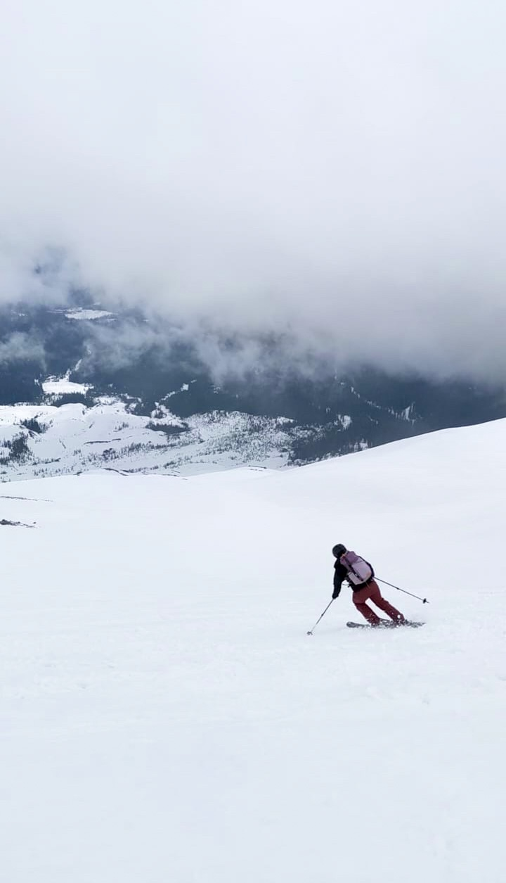 Skiing Mount Saint Helens (as a Beginner) - May 2023 Worm Flows Trip Report